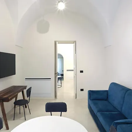 Unamura - Dimora Storica בית הארחה 4*