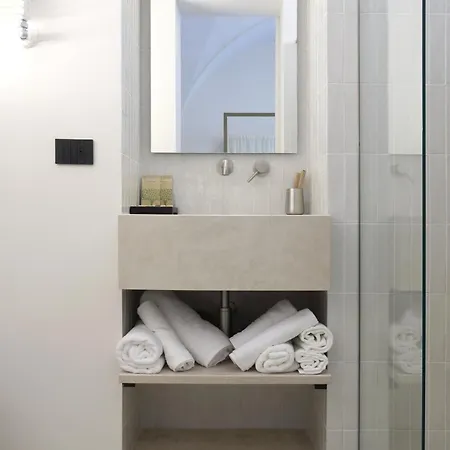 Unamura - Dimora Storica בית הארחה