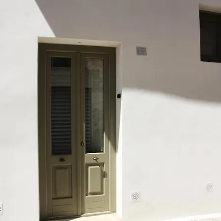 Unamura - Dimora Storica בית הארחה