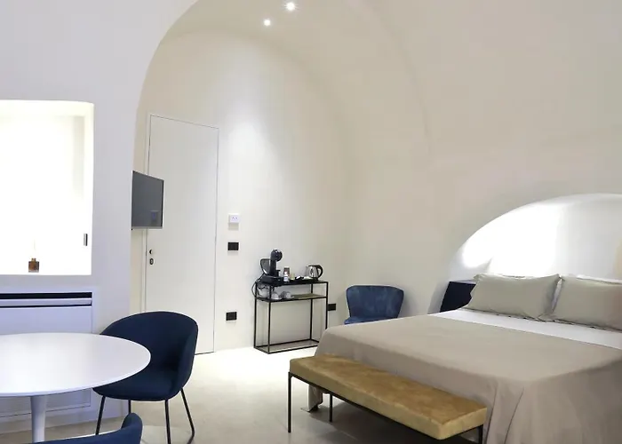 Unamura - Dimora Storica Affittacamere 4*